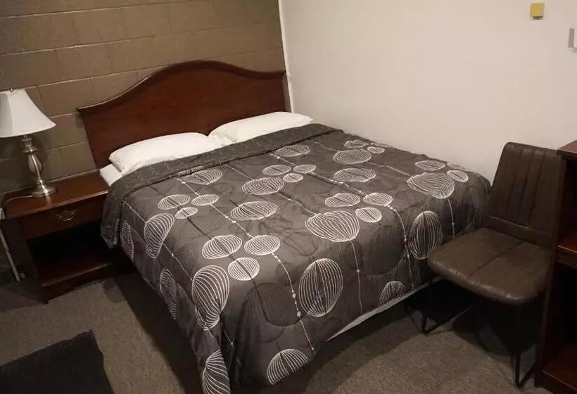 Caravel Motel
