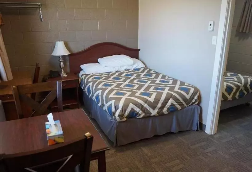 Caravel Motel