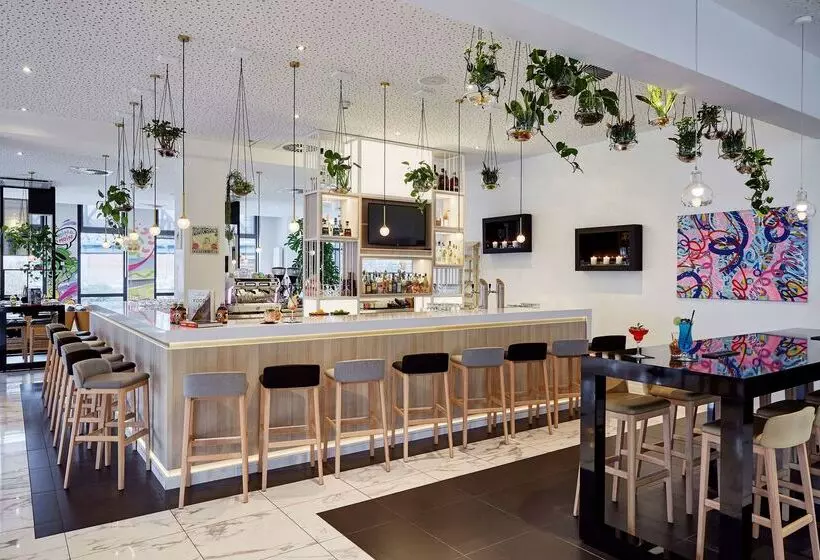 Hotelli Innside By Meliá Hamburg Hafen