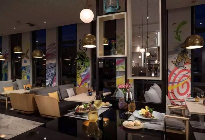 Hotelli Innside By Meliá Hamburg Hafen