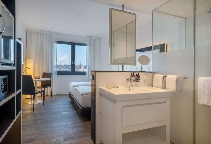 Hotelli Innside By Meliá Hamburg Hafen