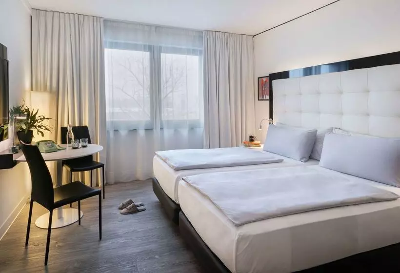 Hotelli Innside By Meliá Hamburg Hafen