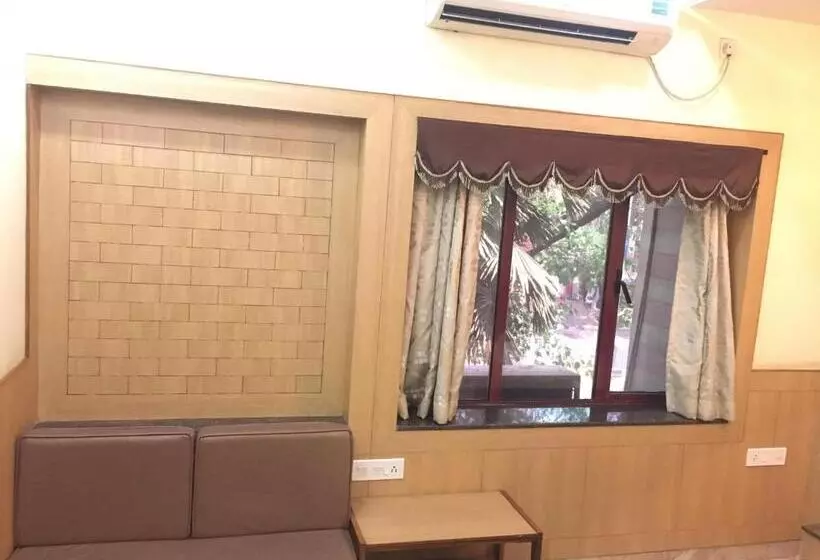 ホテル Nalanda