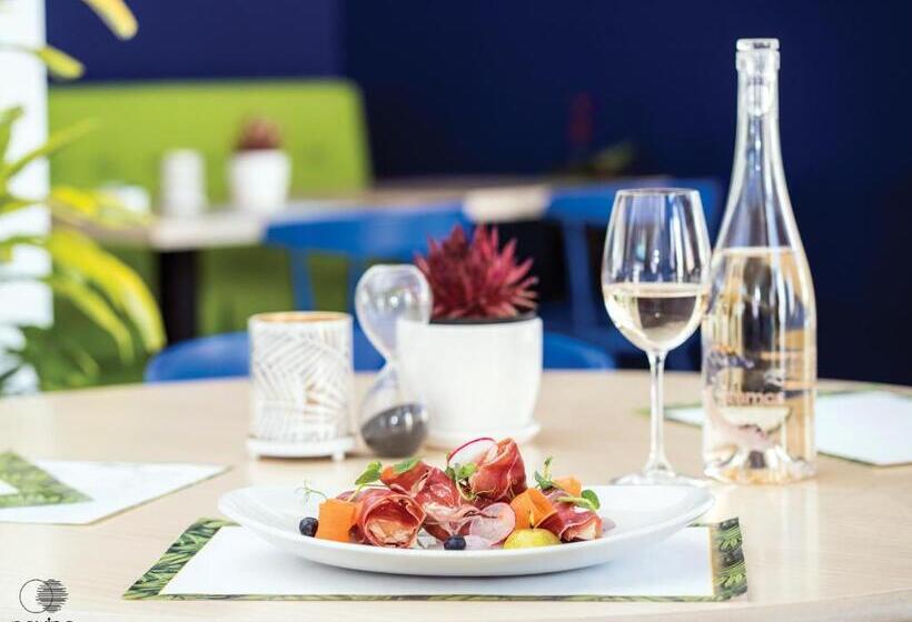 호텔 Nayino Resort