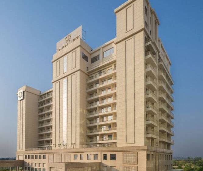 Sandal Suites By Lemon Tree Hotels