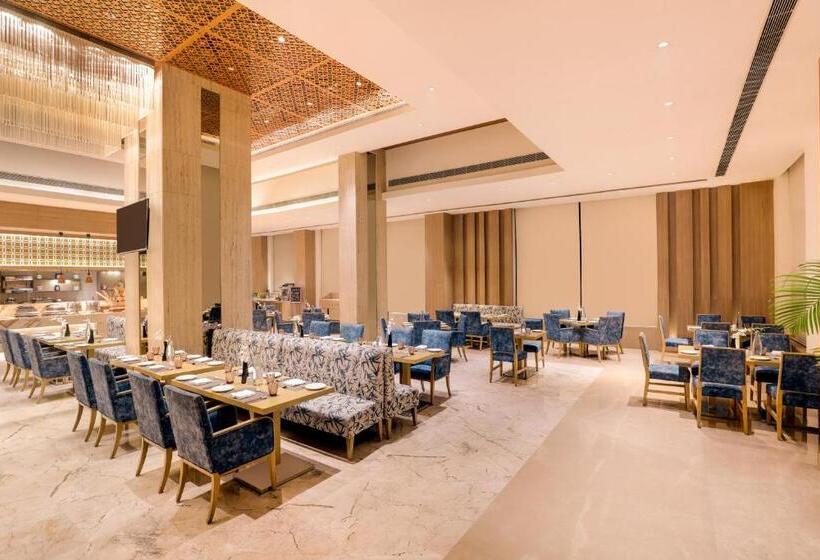 Sandal Suites By Lemon Tree Hotels