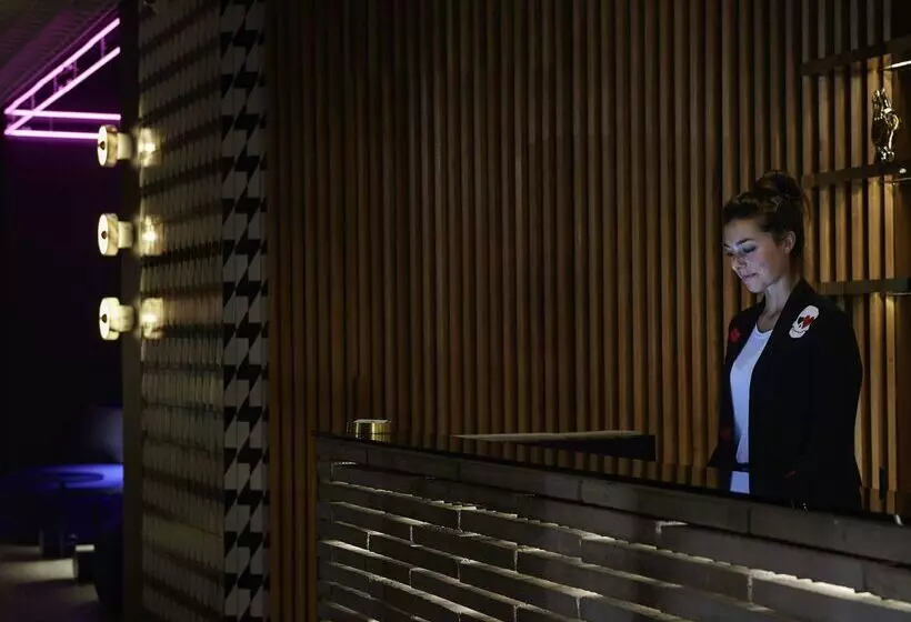 Hotel Tribe Perth