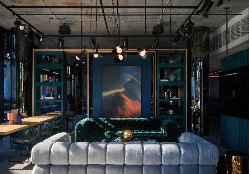 בית מלון כפרי Tribe Perth