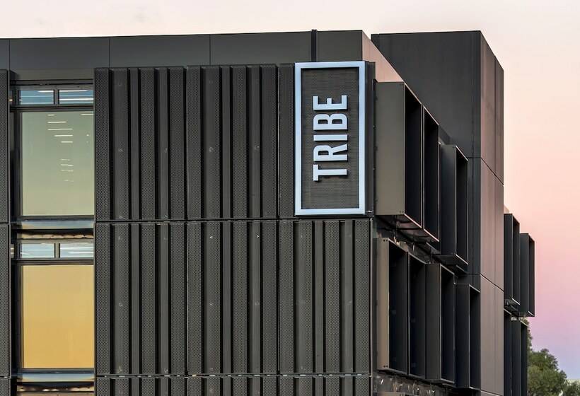 בית מלון כפרי Tribe Perth