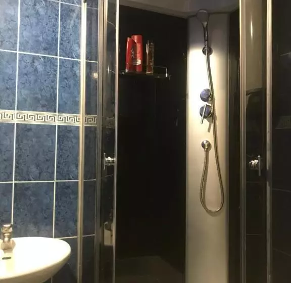 Kosher Hostel