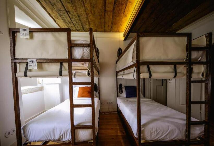 De Pedra E Sal Hostel & Suites