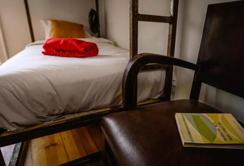 De Pedra E Sal Hostel & Suites