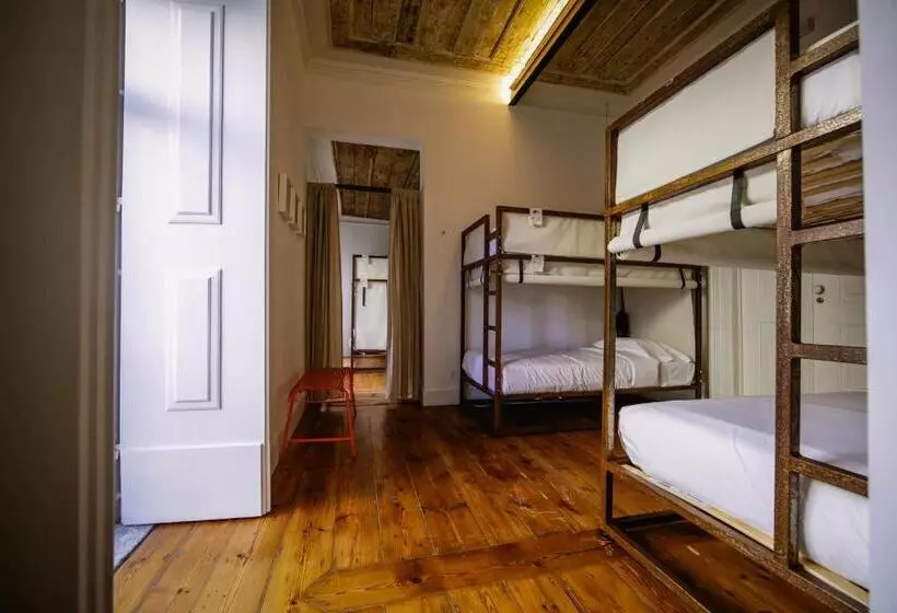 De Pedra E Sal Hostel & Suites