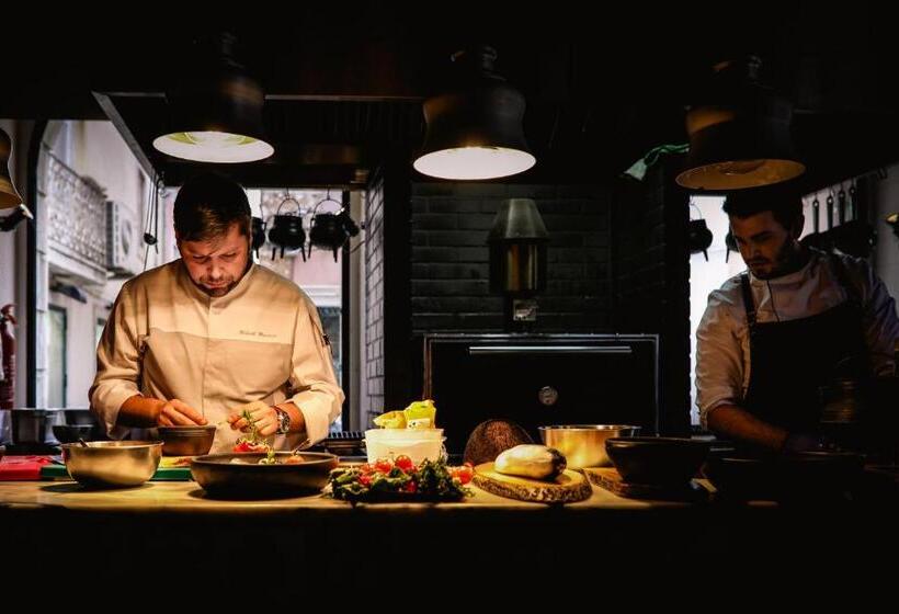 De Pedra E Sal Hostel & Suites