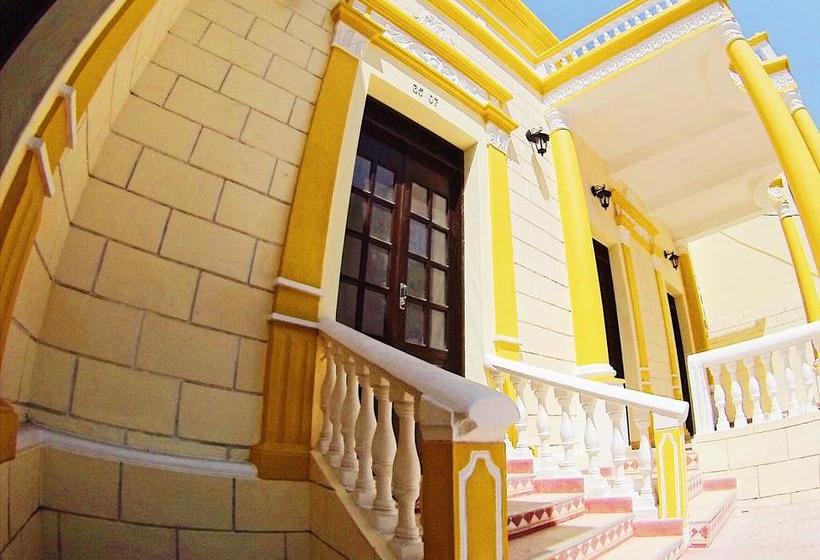 هتل Ayenda 1305 Retro