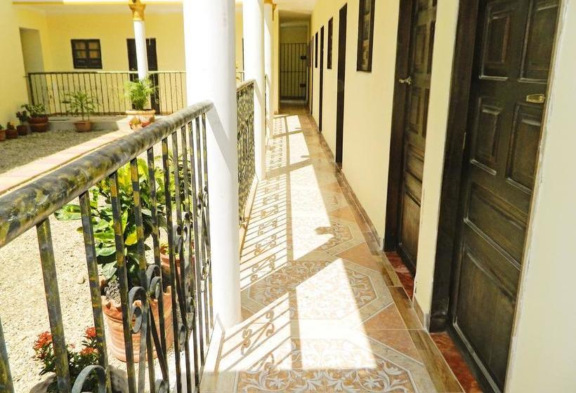 هتل Ayenda 1305 Retro