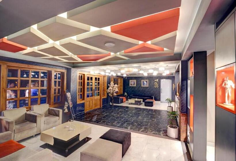 Udaan Woodberry Hotel & Spa