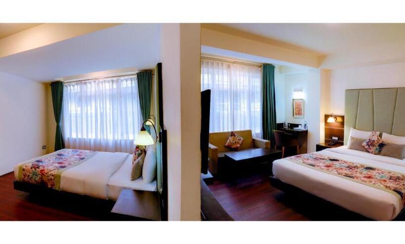 Udaan Woodberry Hotel & Spa