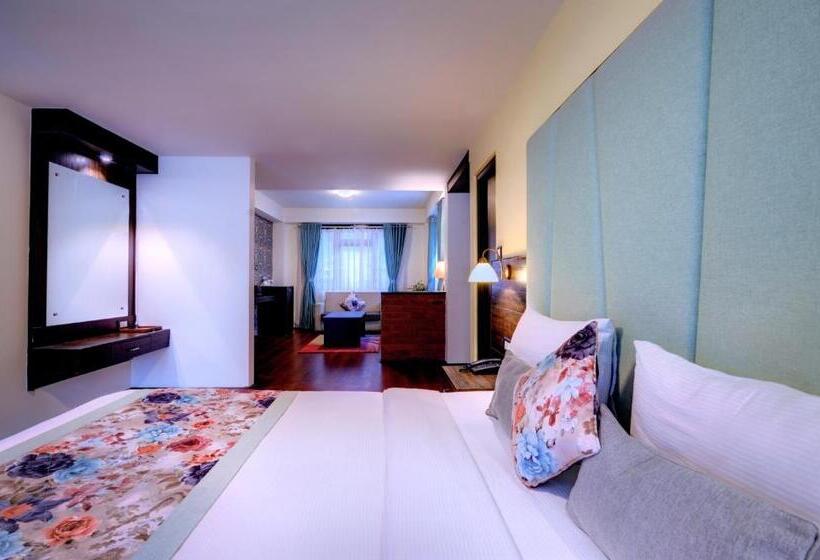 Udaan Woodberry Hotel & Spa