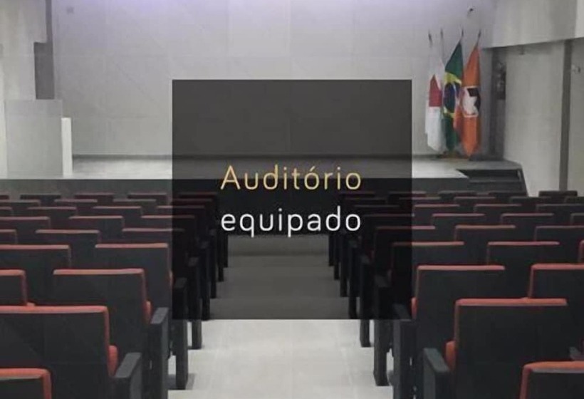 בית מלון כפרי Verona Tower