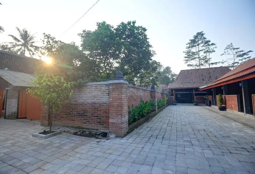 هتل Wahid Borobudur