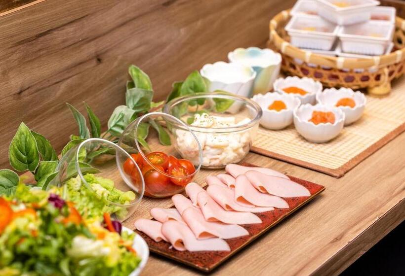 Отель Wing International Select Higashi Osaka