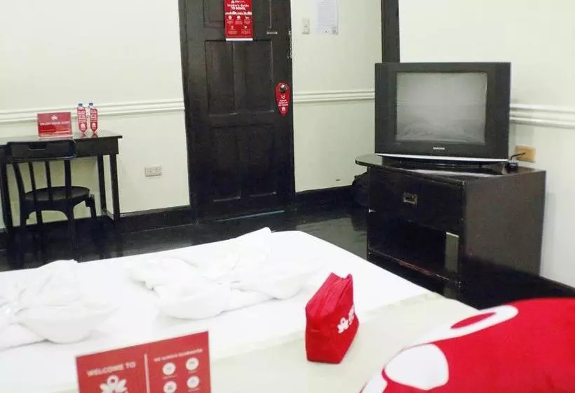 Hotelli Zen Rooms Vest Grand Suites Bohol