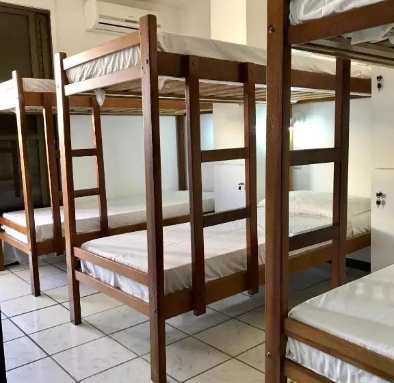 Quatro Ilhas Beach Hostel