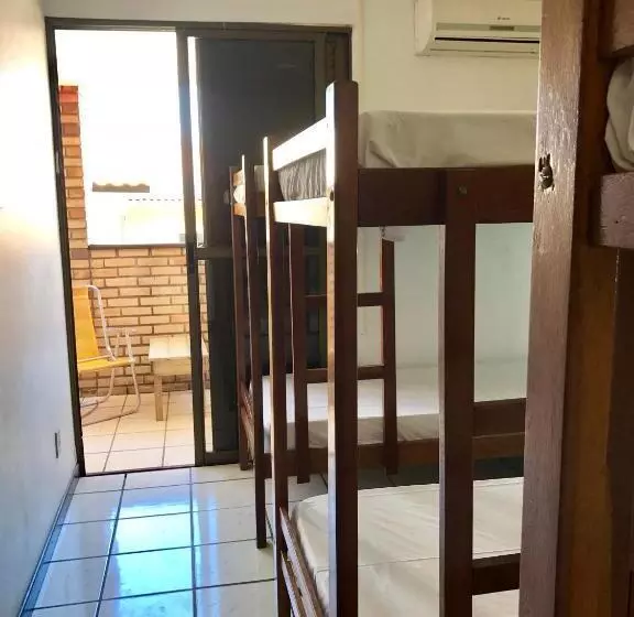 Quatro Ilhas Beach Hostel
