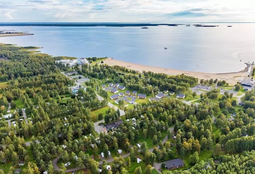 استراحتگاه Nallikari Seaside Villas