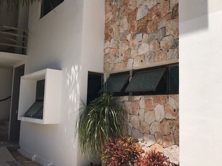 فندق صغير Hostal Urbano