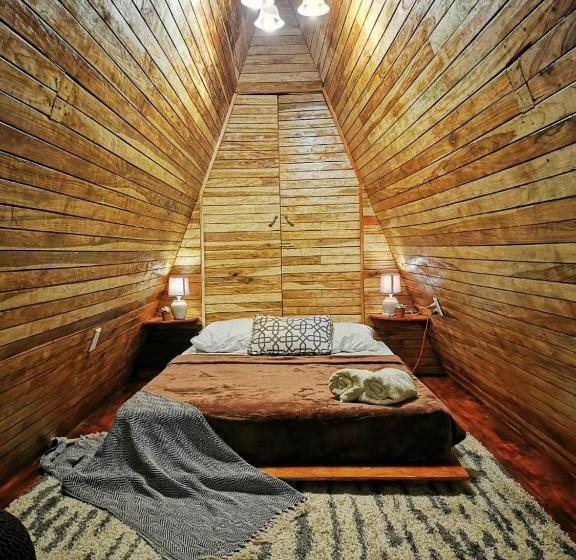 تختخواب و صبحانه Airport Traveler S Home