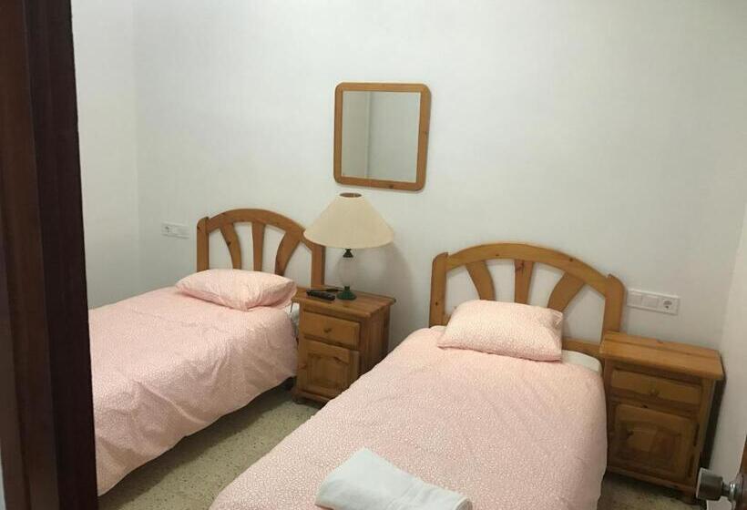 تختخواب و صبحانه Habitaciones Baobab