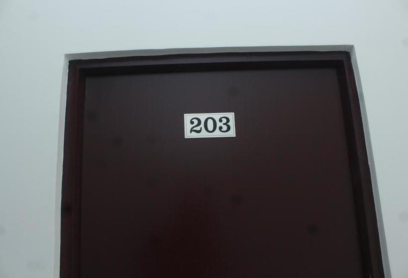 فندق Kings Gate Airport Transit