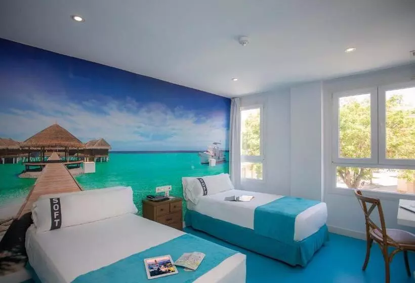ホテル Casual Del Mar Malaga