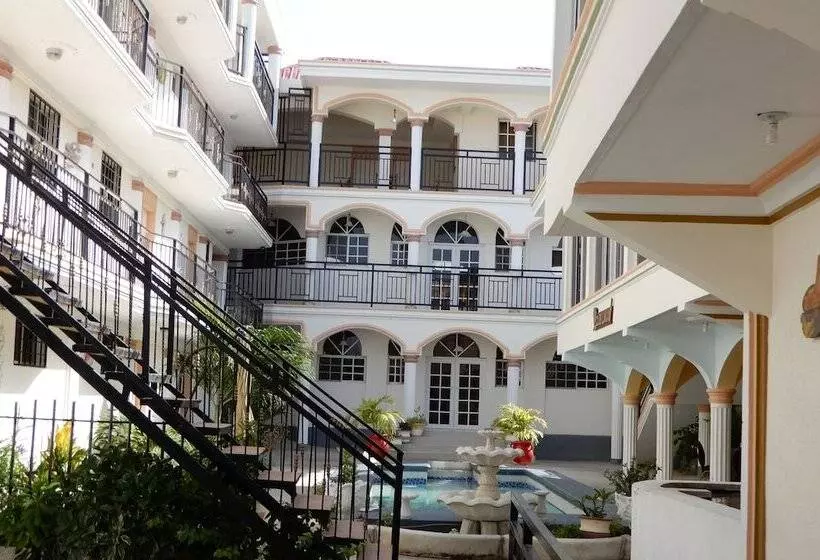 هتل Hôtel Villa Lamarre