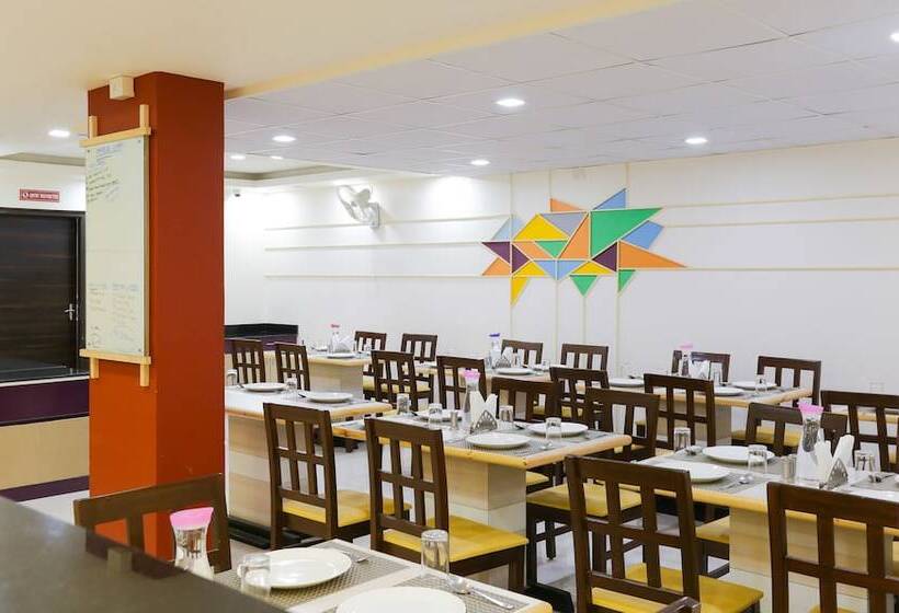 Itsy Hotels Worldtree Bellandur