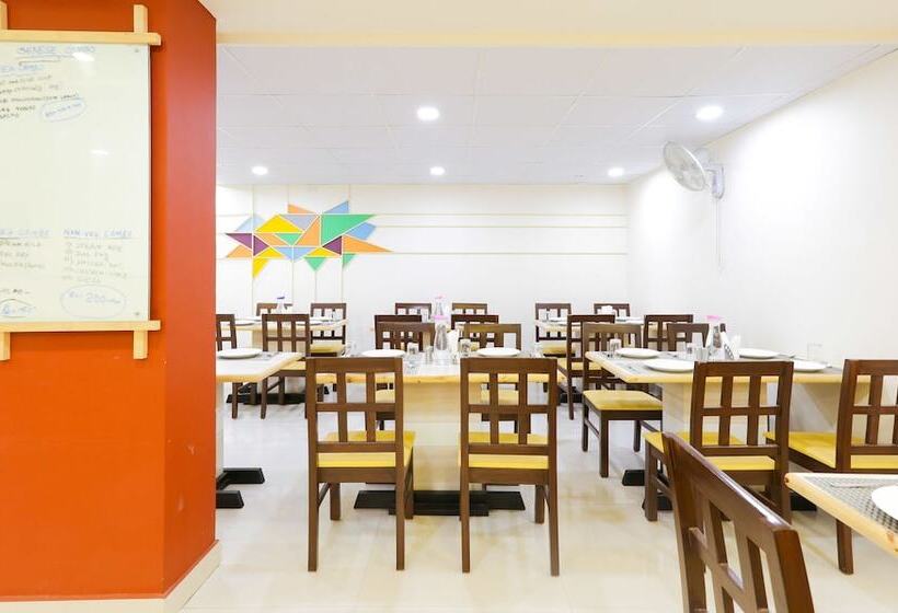 Itsy Hotels Worldtree Bellandur