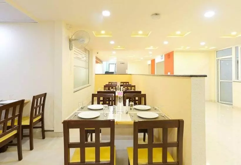Itsy Hotels Worldtree Bellandur