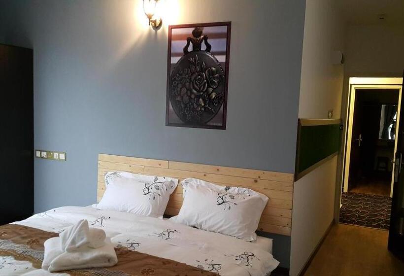 בית מלון כפרי Pi Grand