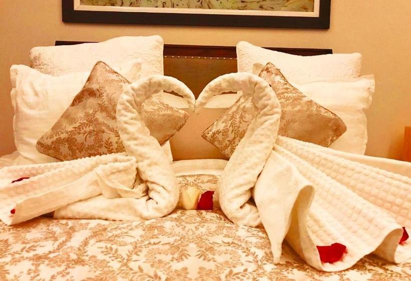 فندق Royal Serennia Small  Boutique