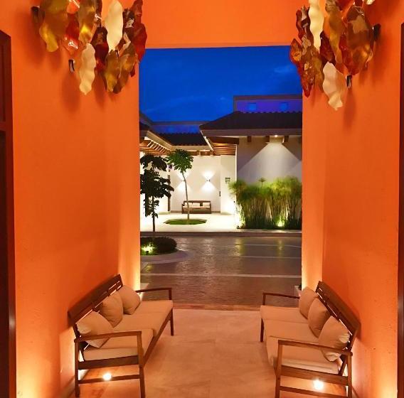 فندق Royal Serennia Small  Boutique