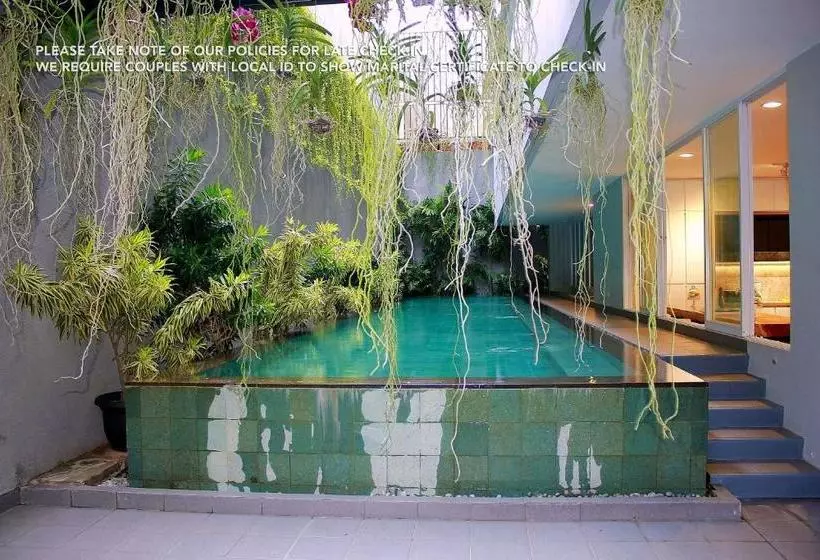 ホテル The Loji Patra Kuningan By Zen Rooms