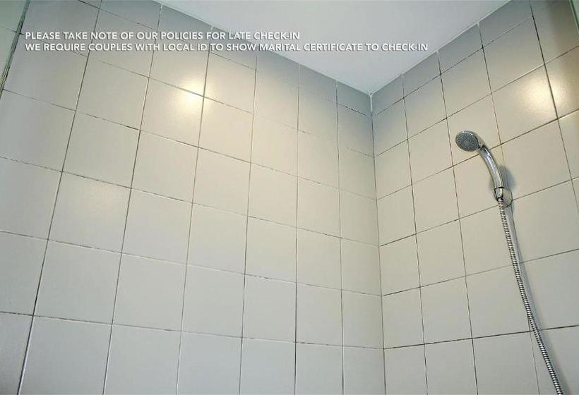 בית מלון כפרי The Loji Patra Kuningan By Zen Rooms