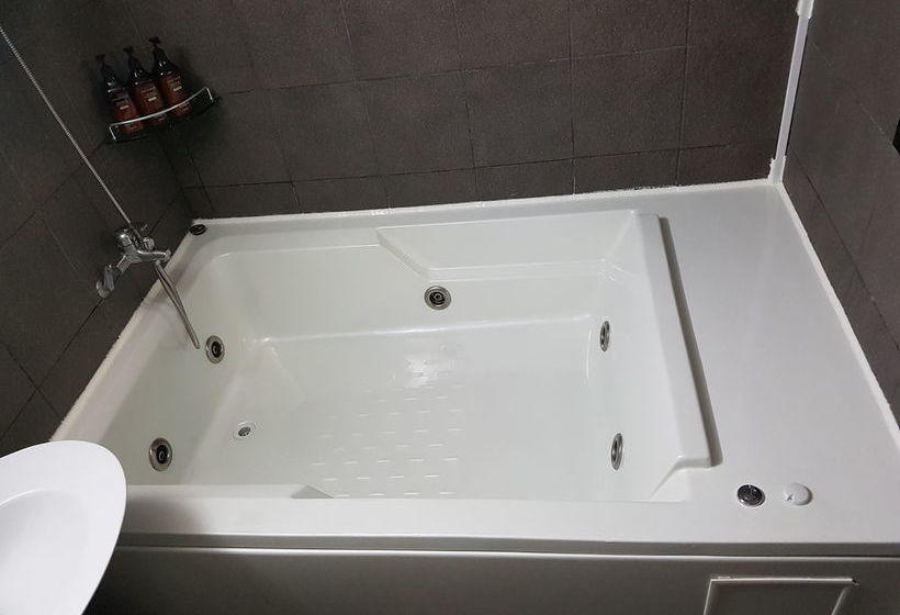 汽车旅馆 Cloud 9