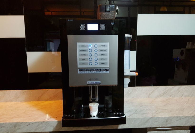 汽车旅馆 Cloud 9