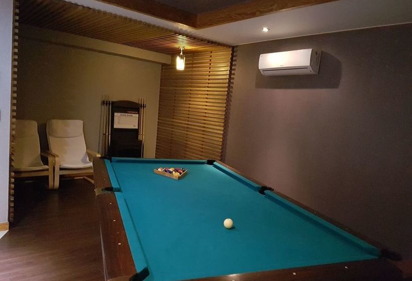 汽车旅馆 Cloud 9