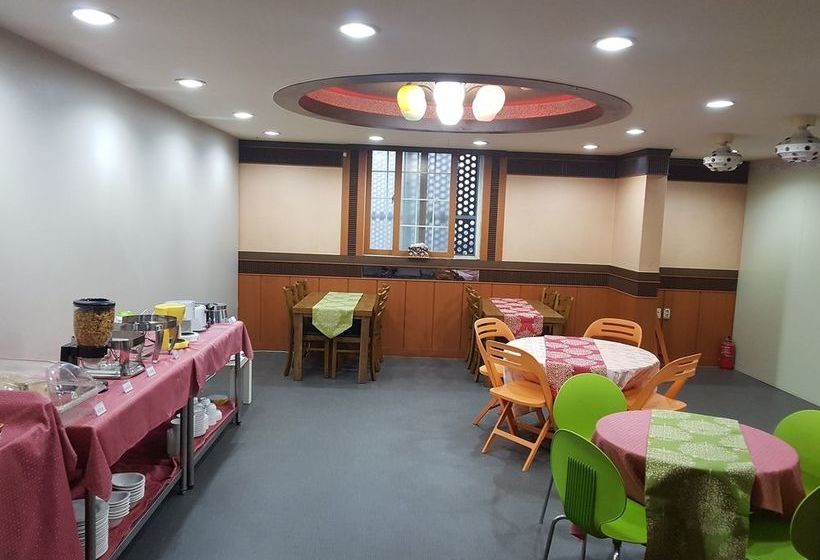 汽车旅馆 Cloud 9