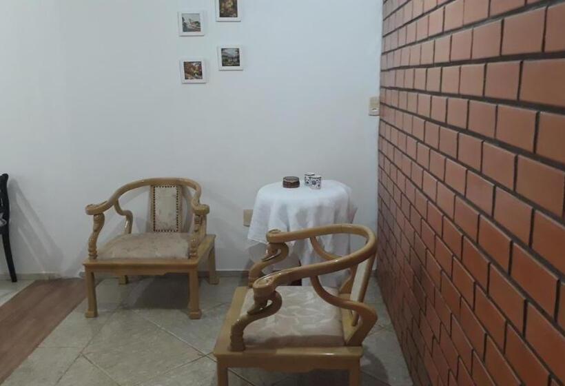 הוסטל Pousada Flora Bamboo