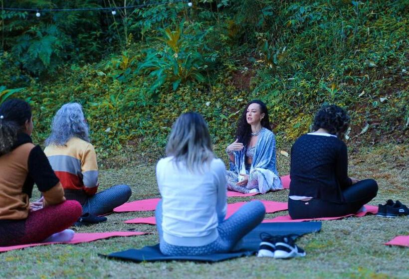 הוסטל Pousada Flora Bamboo